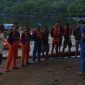 Breifing dan persiapan Operasi SAR hari kedua, Rabu (8/3), untuk mencari nelayan yang jatuh dan tenggelam di Perairan Pantai Nuba Flores Timur