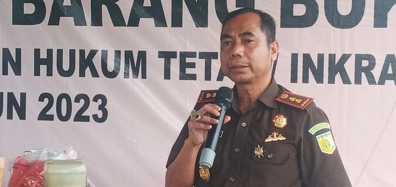 Kepala Kejaksaan Negeri Sikka Fatoni Hatam