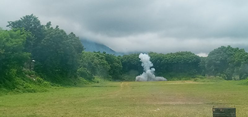 Detonator dan handak diledakkan di Lapangan Tembak Brimib Maumere
