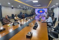 Anggota DPR RI Melchias Markus Mekeng bersama Penjabat Bupati Lembata dan Ketua DPRD Lembata di Kantor BPH Migas di Jakarta, Kamis (2/3)