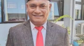 Sekda Lembata Paskalis Ola Tapobali