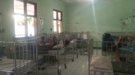 Suasana pasien yang dirawat di Kelas 3A Ruang Flamboyan RSUD TC Hillers Maumere beberapa hari lalu