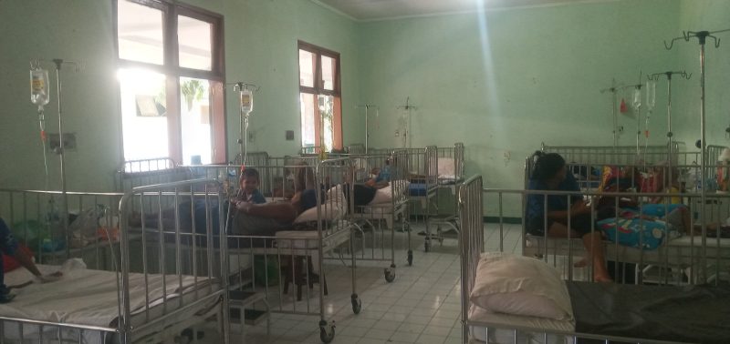 Suasana pasien yang dirawat di Kelas 3A Ruang Flamboyan RSUD TC Hillers Maumere beberapa hari lalu