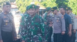 Suasana halal bihalal TNI/Polri di Mapolres Sikka, Rabu (3/5)