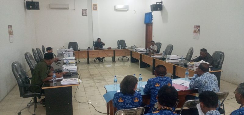 Suasana rapat kerja Komisi 2 DPRD Sikka dan Dinas Pertanian, Rabu (17/5)
