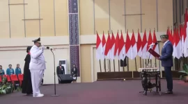 Gubernur NTT Viktor Bungtilu Laiskodat melantik Matheos Tan sebagai Penjabat Bupati Lembata