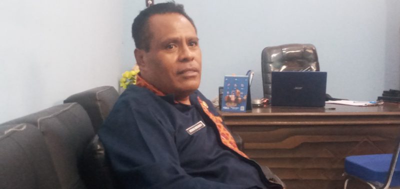 Kepala Dinas P2KBP3A Kabupaten Sikka Petrus Herlemus 