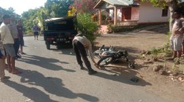 Polisi melakukan olah tempat kejadian perkara kasus tabrakan di Blidit yang berujung meninggal dunia, Kamis (22/6)
