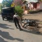 Polisi melakukan olah tempat kejadian perkara kasus tabrakan di Blidit yang berujung meninggal dunia, Kamis (22/6)