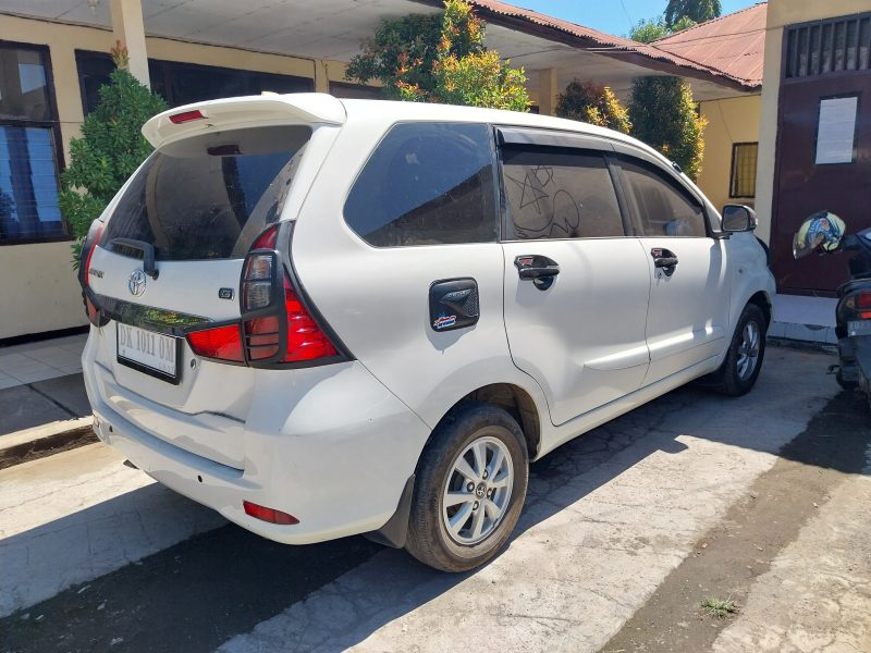 Mobil Avansa yang tersangkut kasus penggelapan, telah dikembalikan ke Mapolres Sikka