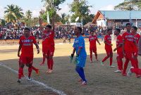 Euforia pemain Perserond Rote Ndao usai menjebol gawang Persami Maumere di Lapangan CN Dillak, Kamis (24/8)