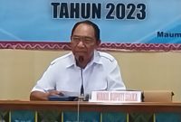 Wakil Bupati Sikka Romanus Woga membuka kegiatan Bimtek dan Monev Pengendalian Gratifikasi di Lantai 3 Kantor Bupati Sikka, Rabu (13/9)