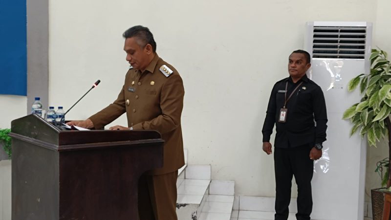 Bupati Sikka Fransiskus Roberto Diogo menyampaikan Pidato Pengantar tentang KUAPPAS APBD 2024, Senin (4/9) 