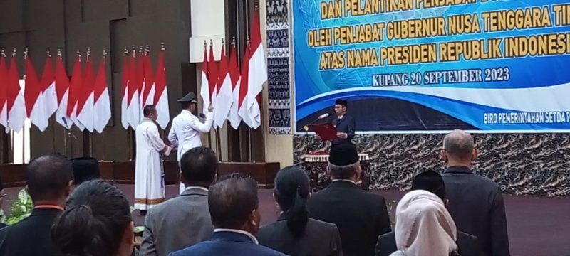 Suasana pelantikan Penjabat Bupati Sikka di Aula Eltari Kupang, Rabu (20/9)