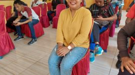 Claudya Noviaty Teku Wio, Ketua Terpilih Askab PSSI Nagekeo saat mengikuti KLB, Sabtu (21/10)