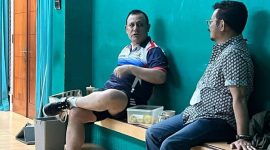 Pertemuan Ketua KPK Firli Bahuri dengan Mentan SYL di lapangan bulutangkis (foto: istimewa)