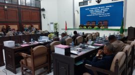 Suasana rapat paripurna, Selasa (21/11)