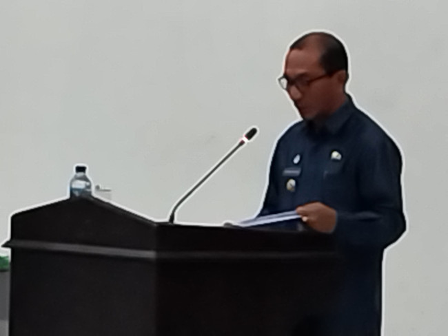 Penjabat Bupati Sikka Adrianus Firminus Parera