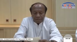 RD Yosef Daslan Moang Kabu memberikan keterangan setelah Ditunjuk sebagai Administrator Diosesan Keuskupan Agung Ende, Jumat (24/11) 