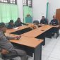 Penjabat Bupati Sikka dan Penjabat Sekda Sikka mengikuti Rapat Pimpinan di ruang kerja Ketua DPRD Sikka, Sabtu (30/12)