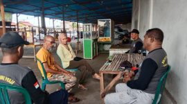 Kasat Pol PP Verdinando Lepe menemui Direktur CV Bengkunis Jaya dalam kaitan dengan rencana penutupan Pasar Wuring, Jumat (8/12)