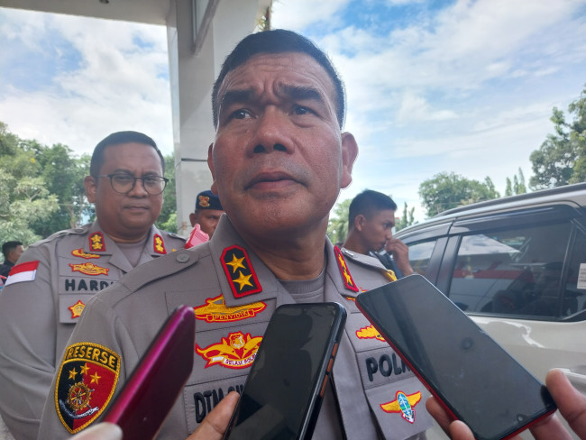 Kapolda NTT Irjen Pol Daniel Tahi Monang Silitonga
