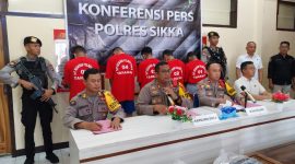 Kapolres Sikka AKBP Hardi Dinata memberikan keterangan pers terkait kasus pengeroyokan, Rabu (31/1)