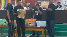 Suasana pleno rekapitulasi tingkat Kabupaten Sikka di Hotel Sylvia