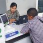 Petugas BPJS Kesehatan Maumere sedang melayani peserta JKN, Rabu (20/3)