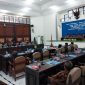 Suasana sidang paripurna DPRD Sikka, Kamis (4/4)