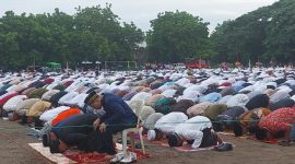 Suasana Sholat Id di Lapangan Kota Baru Maumere, Rabu (10/4)