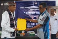 Calon Bupati Sikka Fidelis Nong Nogor mendaftar di Partai Garuda Sikka, Selasa (23/4)