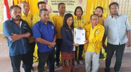 Voni Francis daftar sebagai Bakal Calon Wakil Bupati Sikka di Partai Golkar, Kamis (9/5) 