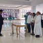 Ketua KPU Sikka Herimanto melantik 105.personil PPK di Lantai 3 Kantor Bupati Sikka, Kamis (16/5)