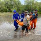 Tim SAR Gabungan menemukan jasad korban terkaman buaya di Sungai Bele, Senin (6/5)