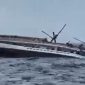 Detik-detik kapal pinisi Budi Utama tenggelam di Perairan Pulau Padar, Sabtu (22/6)