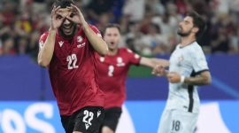 Aksi Georges Mikautadze setelah mencetak gol pada laga Georgia versus Portugal