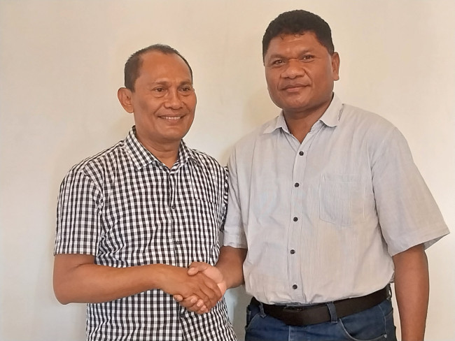 Pasangan bakal calon Florianus Mekeng dan Alfridus Melanus.Aeng