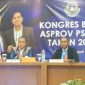 Ketua Asprop PSSI NTT Chris Mboeik memimpin Kongres Biasa III, Sabtu (29/6)