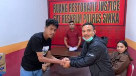 Korban dan pelaku saling berdamai di Polres Sikka, Kamis (11/7)