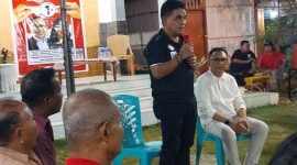 Anggota DPR RI Andreas Hugo Pareira meminta masyarakat Kabupaten Sikka mendukung Ansy-Jane menjadi Gubernur dan Wakil Gubernur NTT