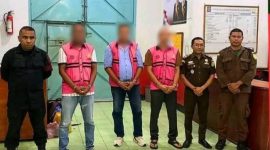 Tiga orang tersangka kasus tindak pidana korupsi IKK Nele di Kabupaten Sikka