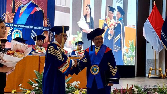 Profesor Doktor Prudensius Maring, Guru Besar Antropologi Lingkungan