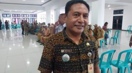 Camat Palue Rudolfus Riba