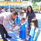 Kapolres Sikka AKBP Moh Mukhson merayakan Hardiknas bersama ratusan Anak TK se-Kecamatan Alok Timur, Jumat (2/5)