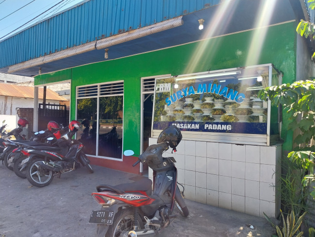 Rumah Makan Surya Minang kembali beraktifitas secara normal, Selasa (15/7)