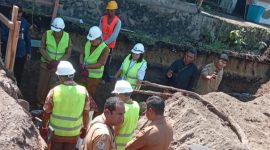 Peletakkan batu pertama Puskesmas Nanga di Lele, Senin (14/7)