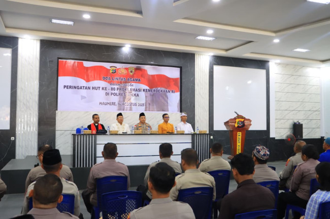 Suasana Doa Limtas Umat Beragama di Aula PA Tiwon Polres Sikka, Kamis (14/8)