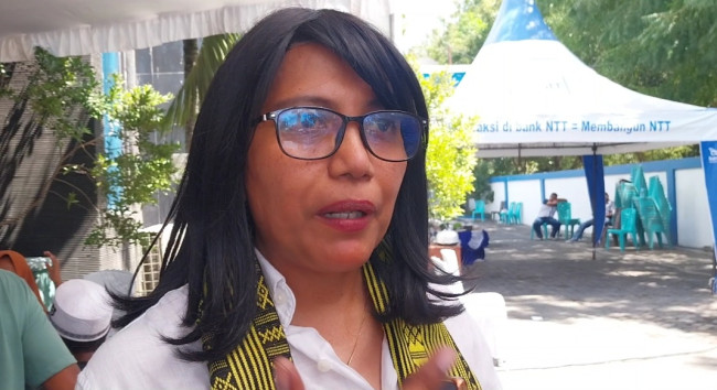 Kepala Dinas Koperasi dan Nakertrans NTT Sylvia R Peku Djawang