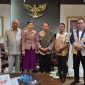 Kapolri Jenderal Listyo Sigit Prabowo menerima empat Legislator NTT di Mabes Polri, Rabu (10/9)